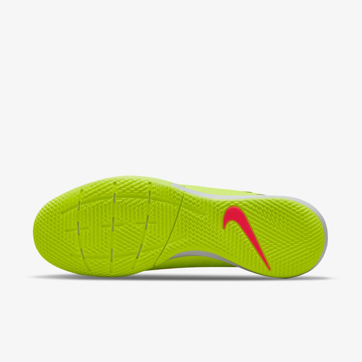 Бутсы Nike SUPERFLY 8 ACADEMY IC 